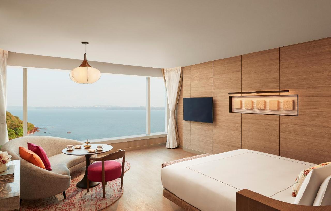 Taj Cidade De Goa Horizon, Goa 帕纳吉 外观 照片 A room at the hotel