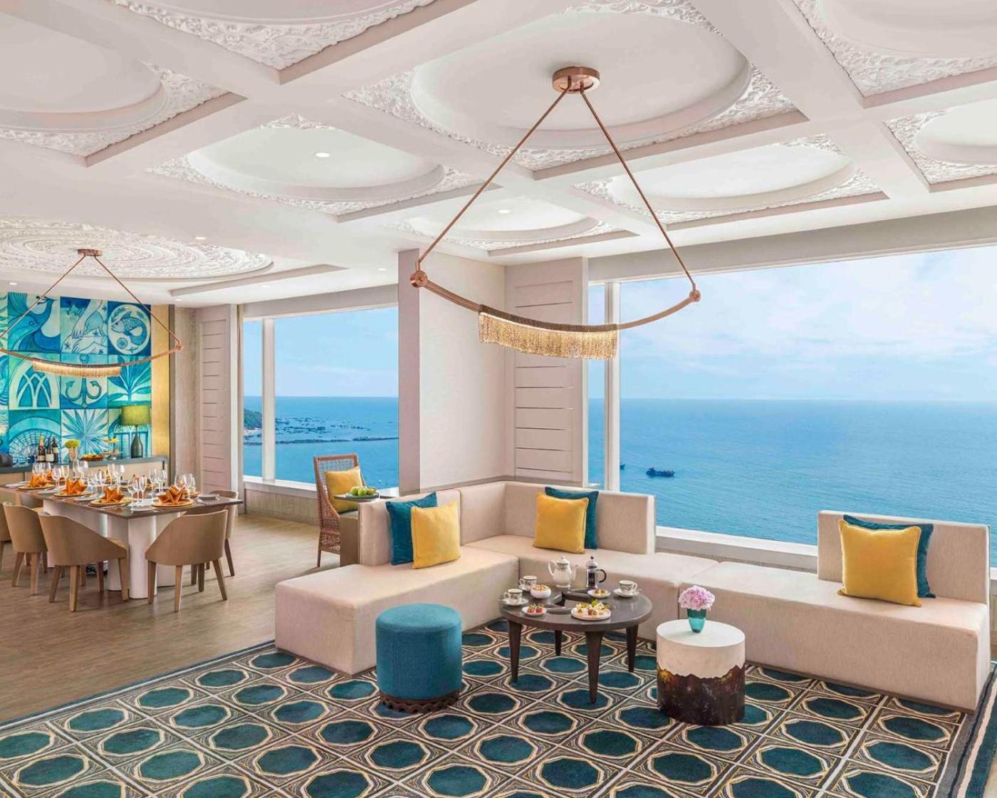 Taj Cidade De Goa Horizon, Goa 帕纳吉 外观 照片 The Living Room at the Presidential Suite