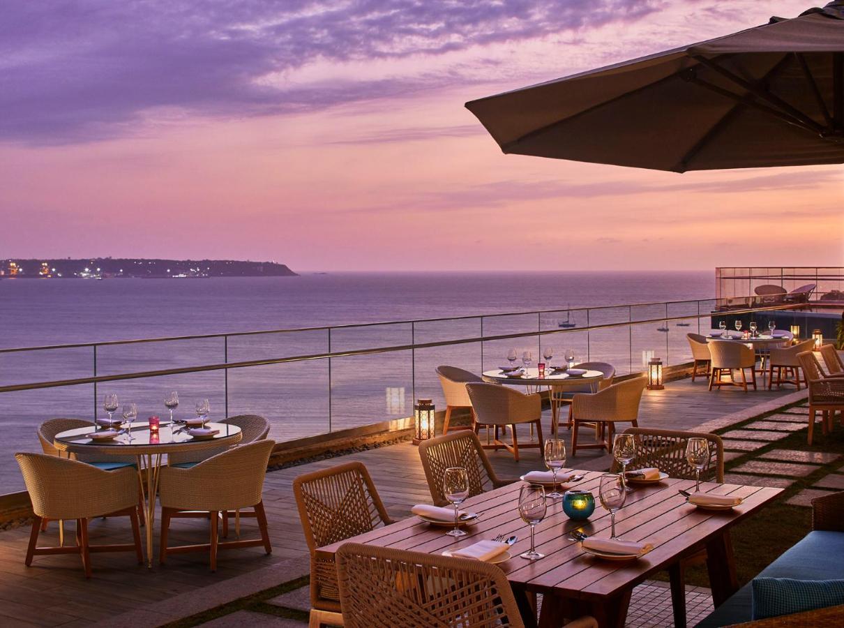 Taj Cidade De Goa Horizon, Goa 帕纳吉 外观 照片 The Deck